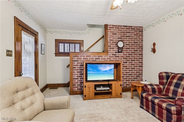 79 20th Street SW, Barberton, OH 44203