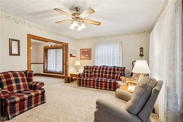 79 20th Street SW, Barberton, OH 44203