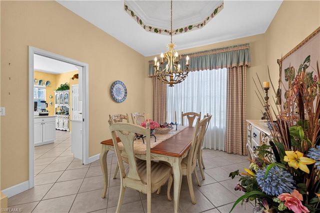2317 Island Cove CIR N, Naples, FL 34109