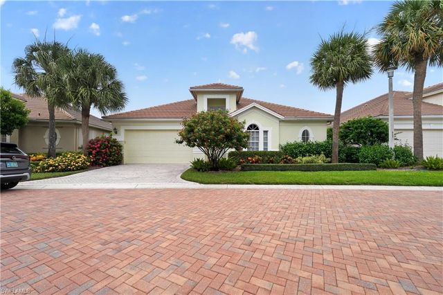 2317 Island Cove CIR N, Naples, FL 34109