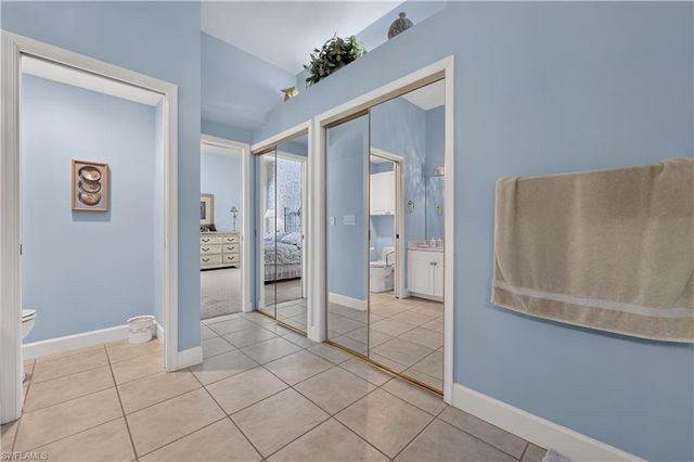 2317 Island Cove CIR N, Naples, FL 34109