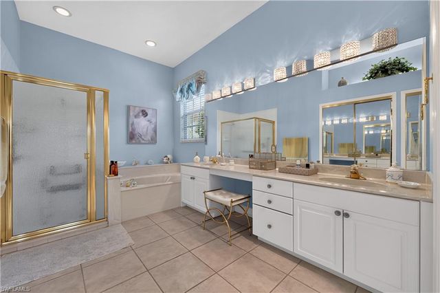 2317 Island Cove CIR N, Naples, FL 34109