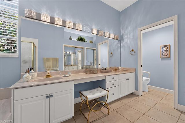 2317 Island Cove CIR N, Naples, FL 34109