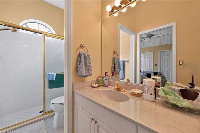 2317 Island Cove CIR N, Naples, FL 34109