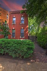 1703 Carroll Street, St Louis, MO 63104