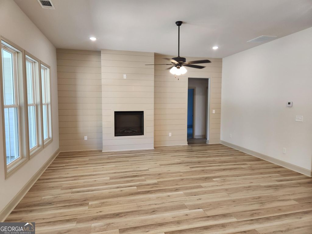 642 Shelnut, Locust Grove, GA 30248 — photo 2