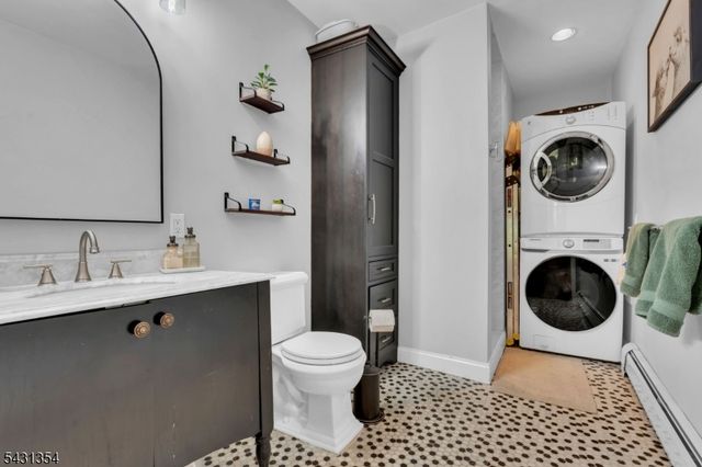 28 Sunset Ter 5, Mount Arlington Boro, NJ 07856