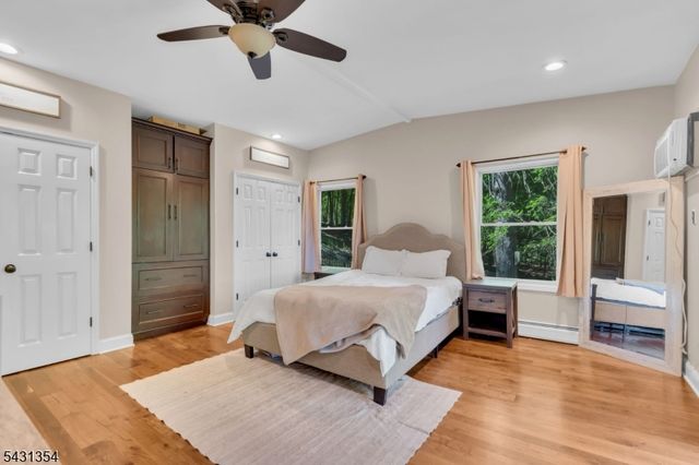 28 Sunset Ter 5, Mount Arlington Boro, NJ 07856