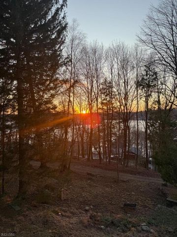 28 Sunset Ter 5, Mount Arlington Boro, NJ 07856