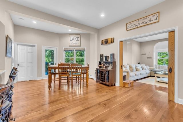 28 Sunset Ter 5, Mount Arlington Boro, NJ 07856