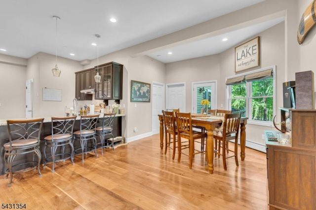 28 Sunset Ter 5, Mount Arlington Boro, NJ 07856