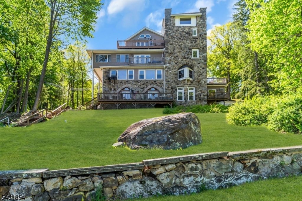 28 Sunset Ter 5, Mount Arlington Boro, NJ 07856