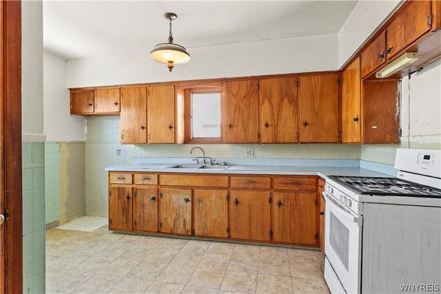 488 Mill Road, West Seneca, NY 14224