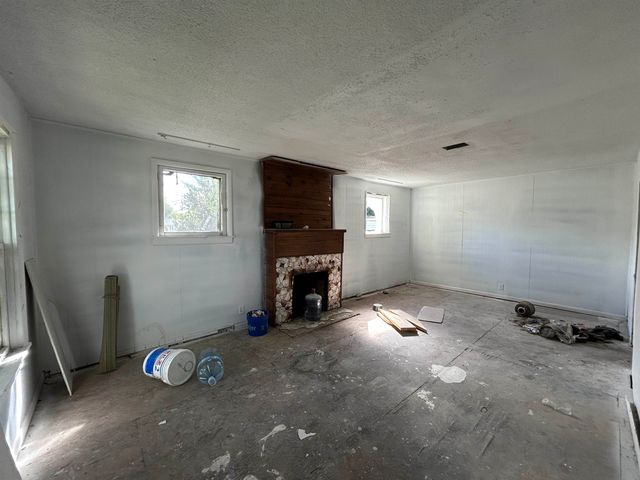 456 Leta Avenue, Flint, MI 48507
