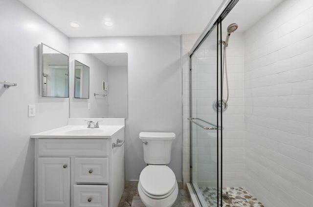 249 Burgundy F, Delray Beach, FL 33484