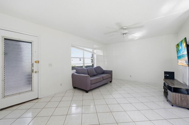 249 Burgundy F, Delray Beach, FL 33484