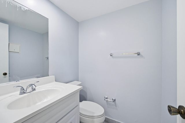 249 Burgundy F, Delray Beach, FL 33484