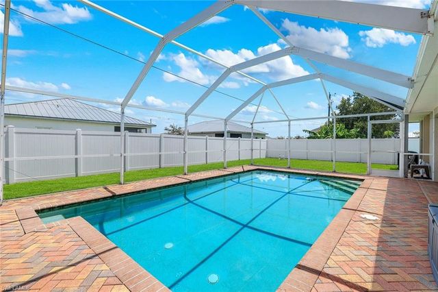 1815 NE 2nd PL, Cape Coral, FL 33909