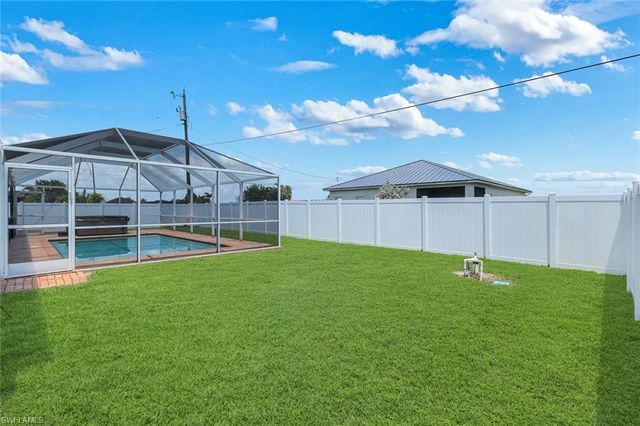 1815 NE 2nd PL, Cape Coral, FL 33909