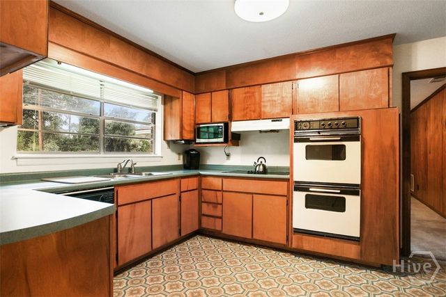 1405 Bellview Drive, Savannah, GA 31406