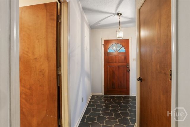 1405 Bellview Drive, Savannah, GA 31406