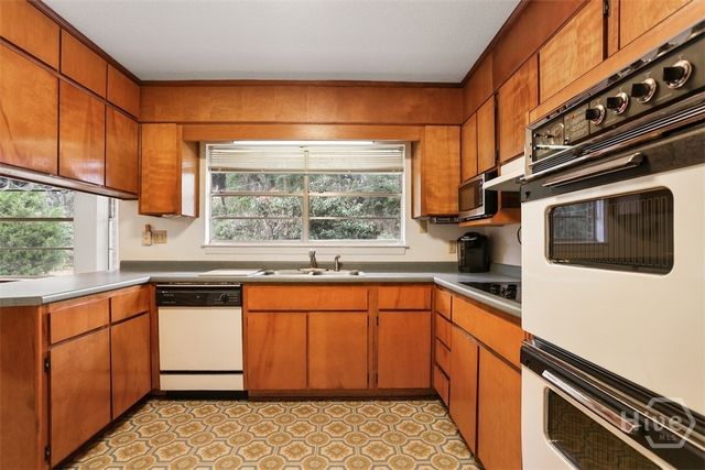 1405 Bellview Drive, Savannah, GA 31406