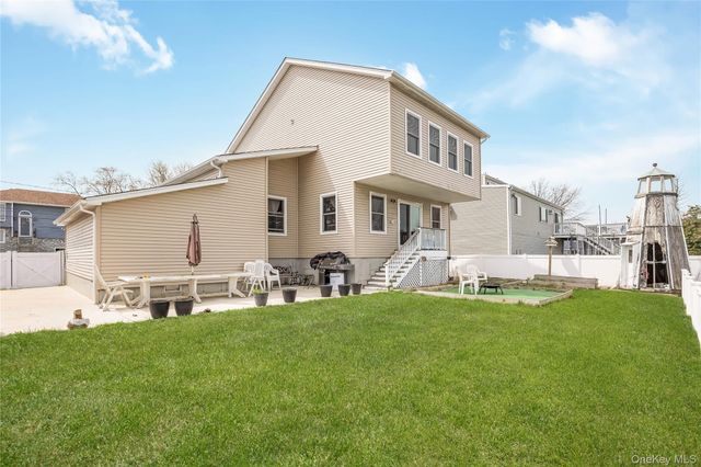 3729 Niami Street, Seaford, NY 11783