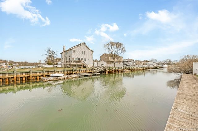 3729 Niami Street, Seaford, NY 11783
