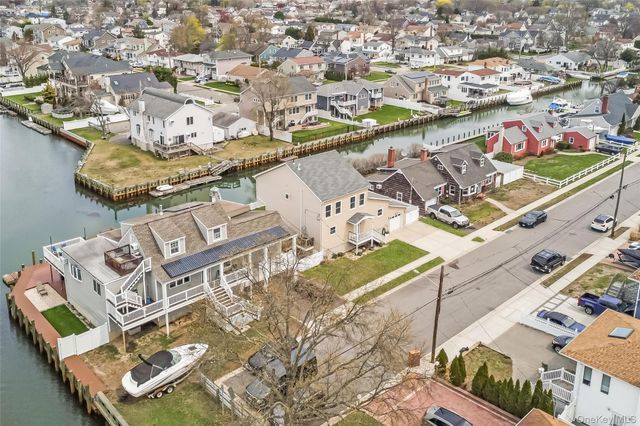 3729 Niami Street, Seaford, NY 11783