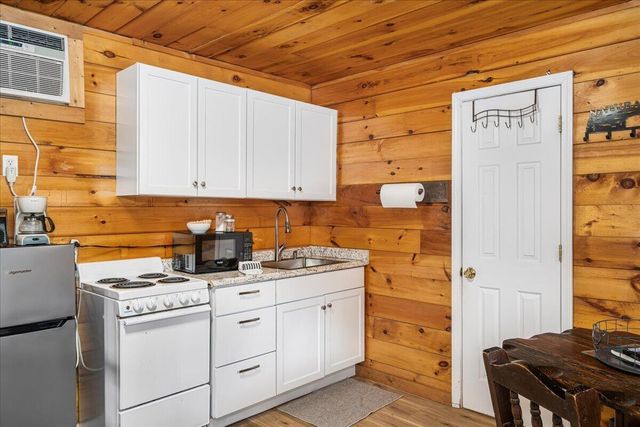 1922 Star Gap Road, Stanton, KY 40380