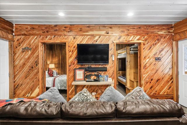 1922 Star Gap Road, Stanton, KY 40380