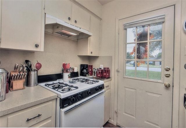 2404 Cottonwood DR A, Georgetown, TX 78628