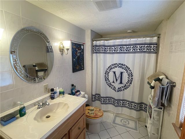 50 Washington Avenue, East Providence, RI 02915