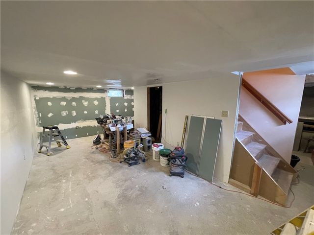 50 Washington Avenue, East Providence, RI 02915