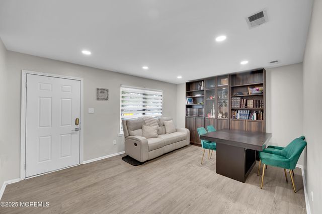 176 Downing Street, Lakewood, NJ 08701