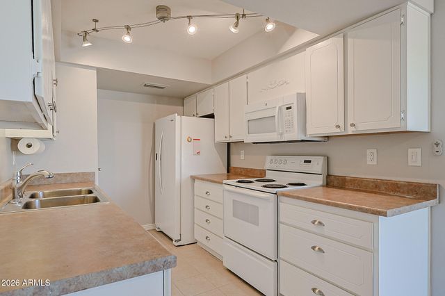 19430 N STAR RIDGE Drive, Sun City West, AZ 85375