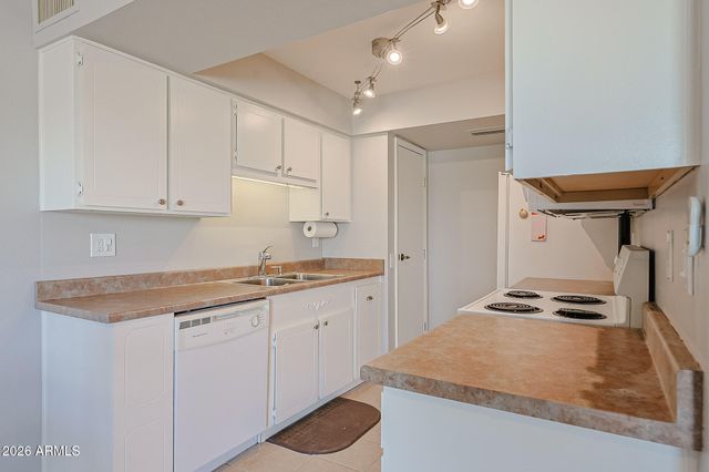 19430 N STAR RIDGE Drive, Sun City West, AZ 85375