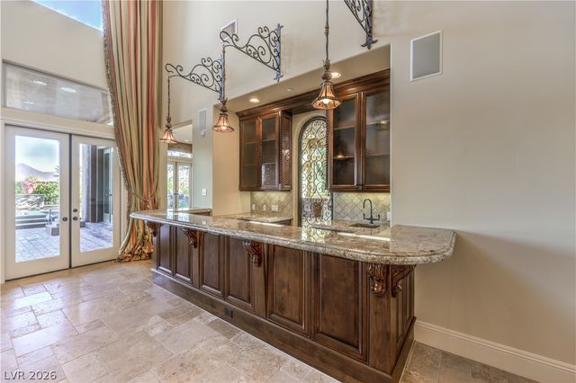 16 Anthem Pointe Court, Henderson, NV 89052