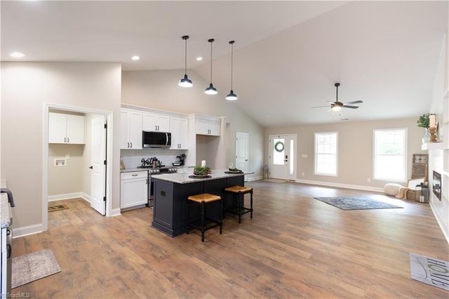 190 Old Pinnacle Hotel Road, Pinnacle, NC 27043