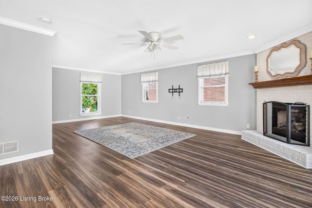 5111 Oaklawn Park Dr, Louisville, KY 40299