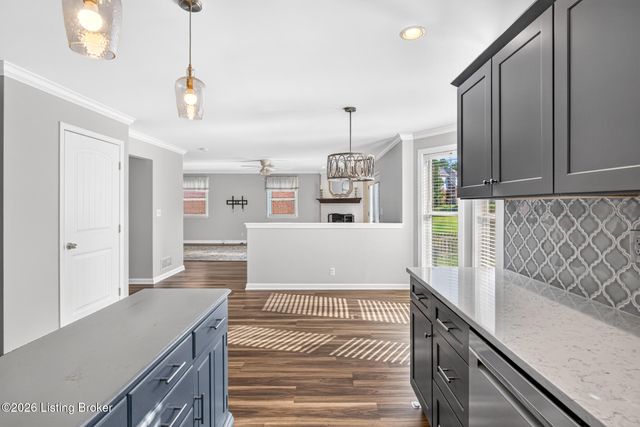 5111 Oaklawn Park Dr, Louisville, KY 40299