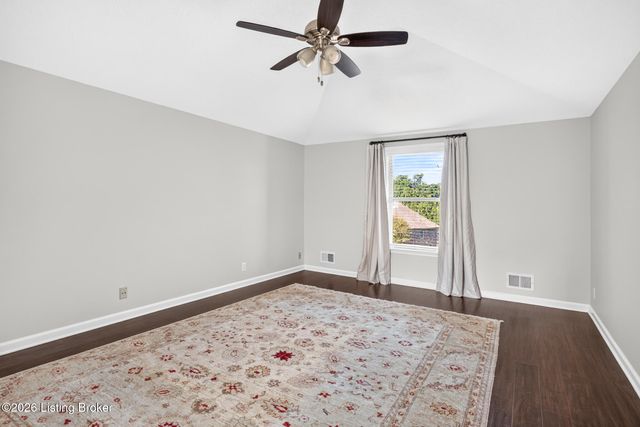 5111 Oaklawn Park Dr, Louisville, KY 40299