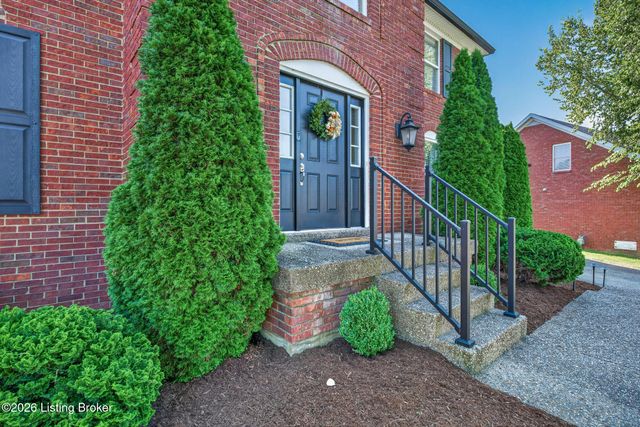 5111 Oaklawn Park Dr, Louisville, KY 40299