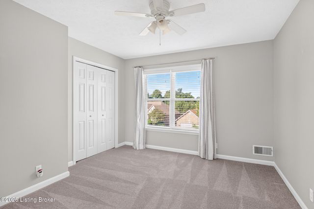 5111 Oaklawn Park Dr, Louisville, KY 40299