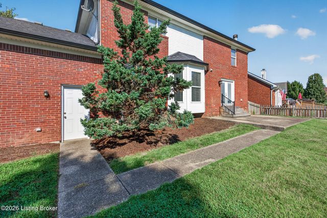 5111 Oaklawn Park Dr, Louisville, KY 40299