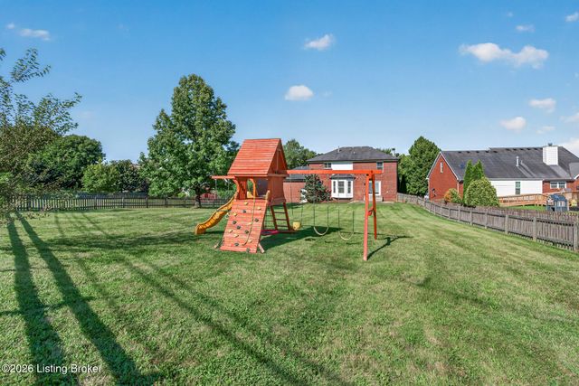 5111 Oaklawn Park Dr, Louisville, KY 40299