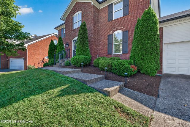 5111 Oaklawn Park Dr, Louisville, KY 40299