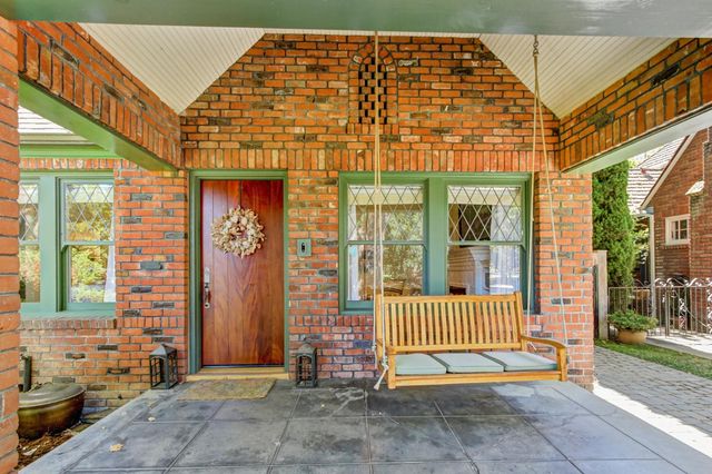 725 33rd Street, Sacramento, CA 95816