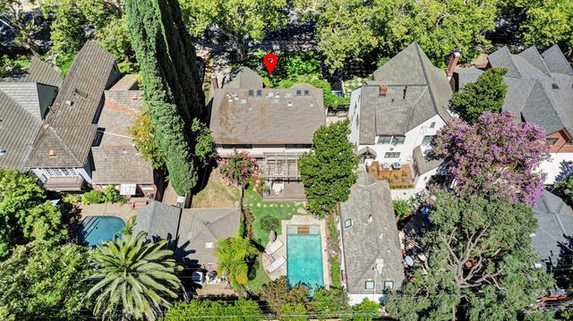 725 33rd Street, Sacramento, CA 95816