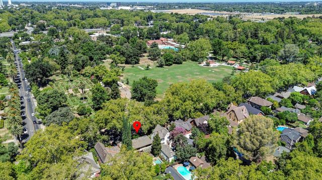 725 33rd Street, Sacramento, CA 95816